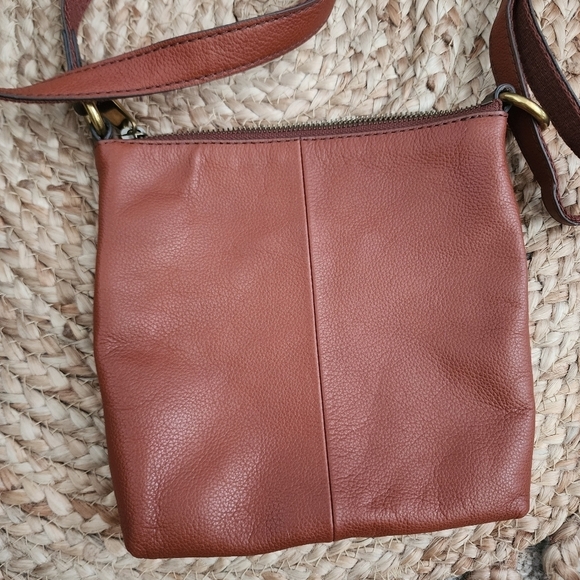 Fossil Voyager Pebble Cow Hide Leather Small Square Crossbody Brown - Picture 5 of 13